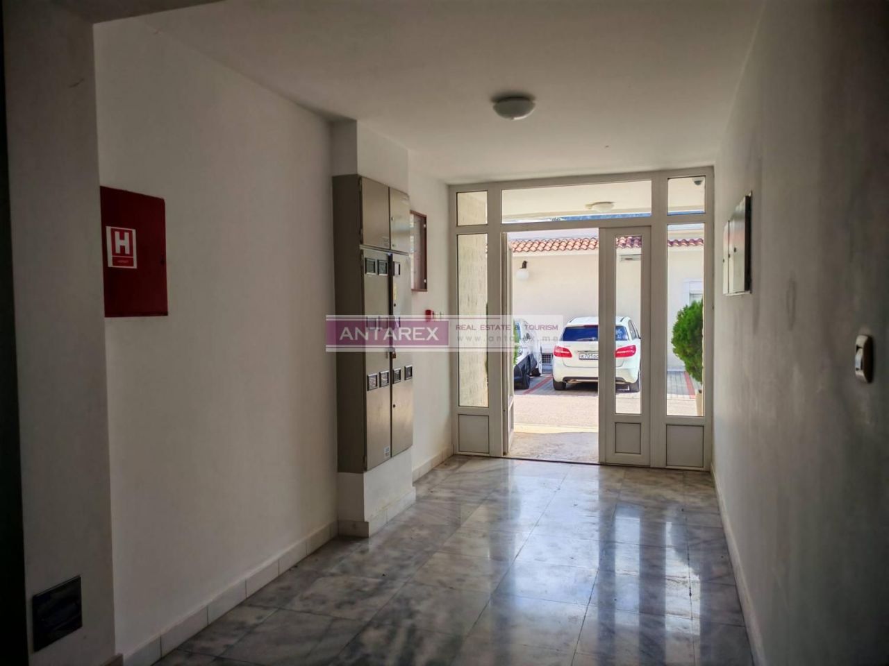 Апартаменты в Бечичи, Черногория, 80 м² - фото 13