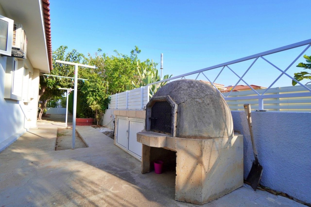 Вилла в Ларнаке, Кипр, 182 м² - фото 16