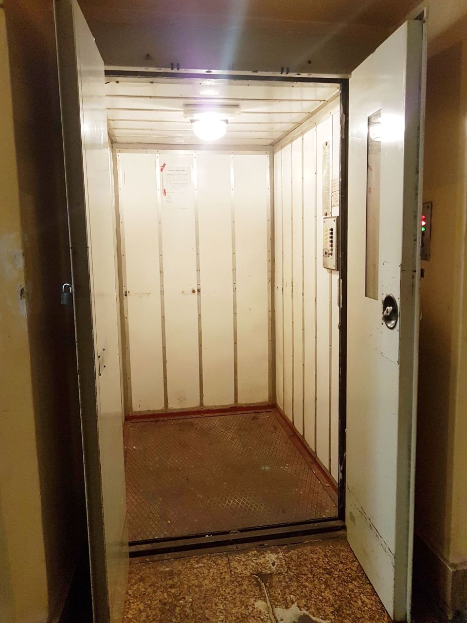 Инвестиционный проект в Будапеште, Венгрия, 7 210 м² - фото 8