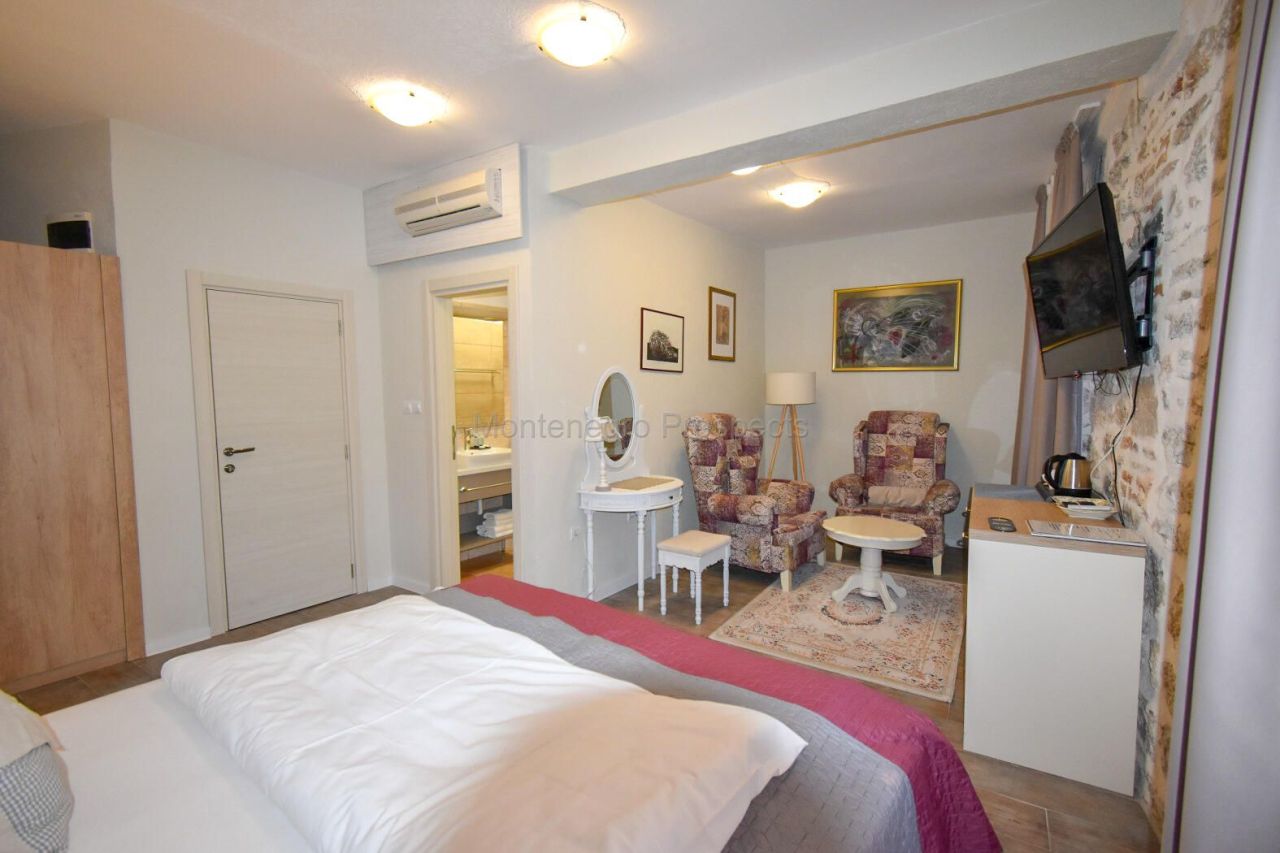 Дом в Которе, Черногория, 196 м² - фото 8