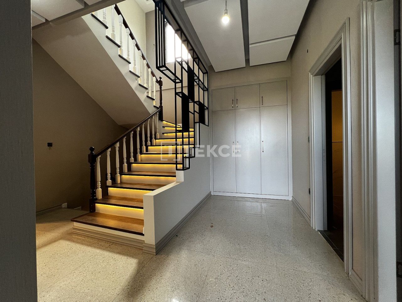 Вилла Ортахисар, Турция, 491 м² - фото 8