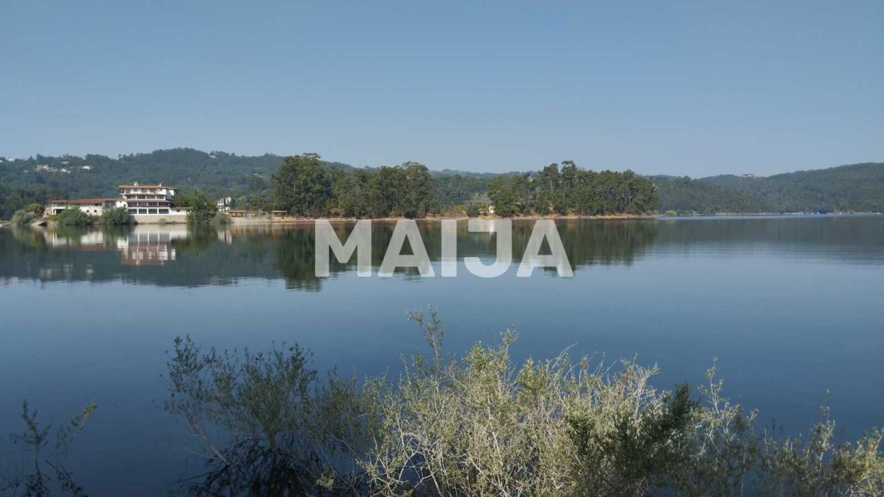 Кафе, ресторан Ferreira do Zêzere, Португалия, 2 000 м² - фото 5