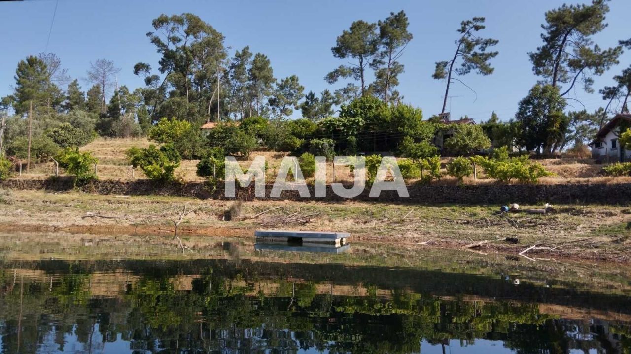 Кафе, ресторан Ferreira do Zêzere, Португалия, 2 000 м² - фото 12