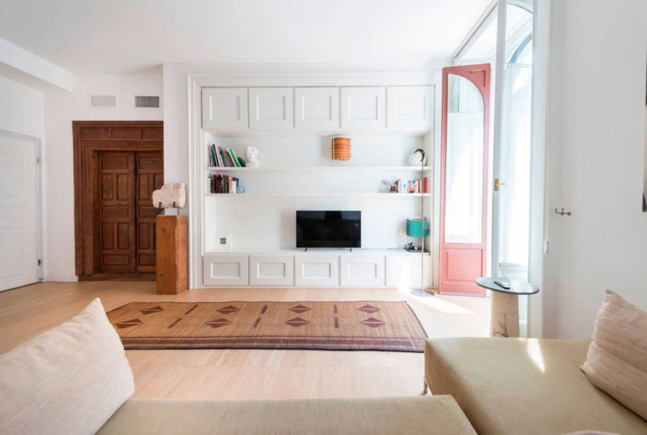 Квартира в Милане, Италия, 105 м² - фото 1