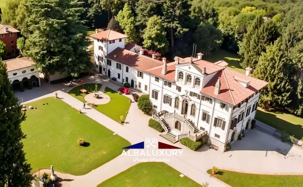 Вилла в Удине, Италия, 500 м² - фото 13