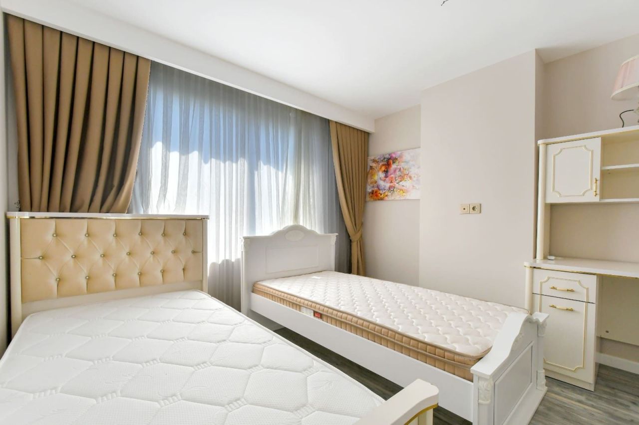 Таунхаус в Алании, Турция, 200 м² - фото 18