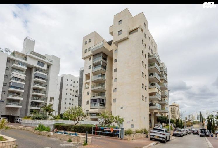 Квартира в Холоне, Израиль, 115 м² - фото 3