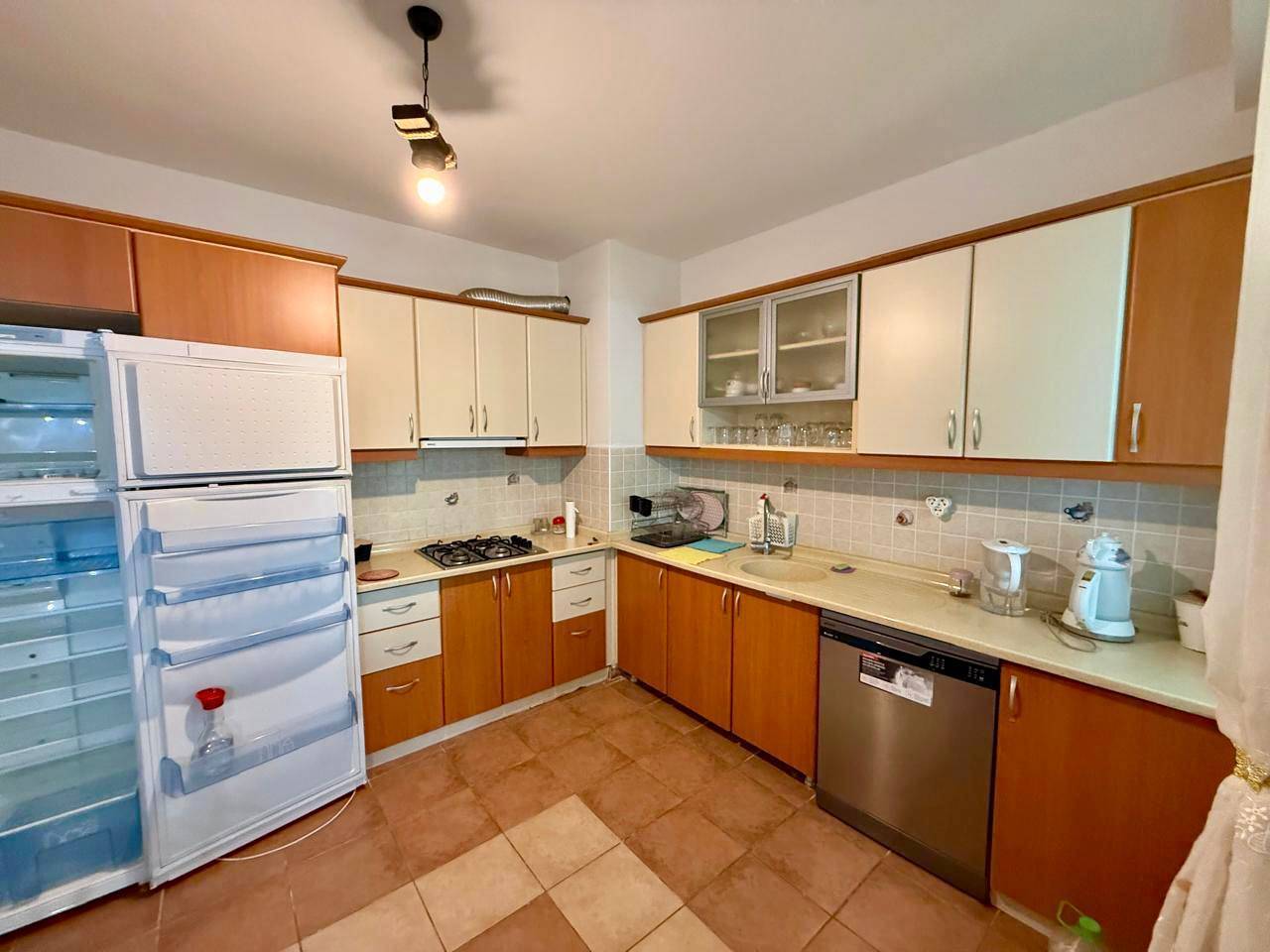Квартира в Мерсине, Турция, 175 м² - фото 1