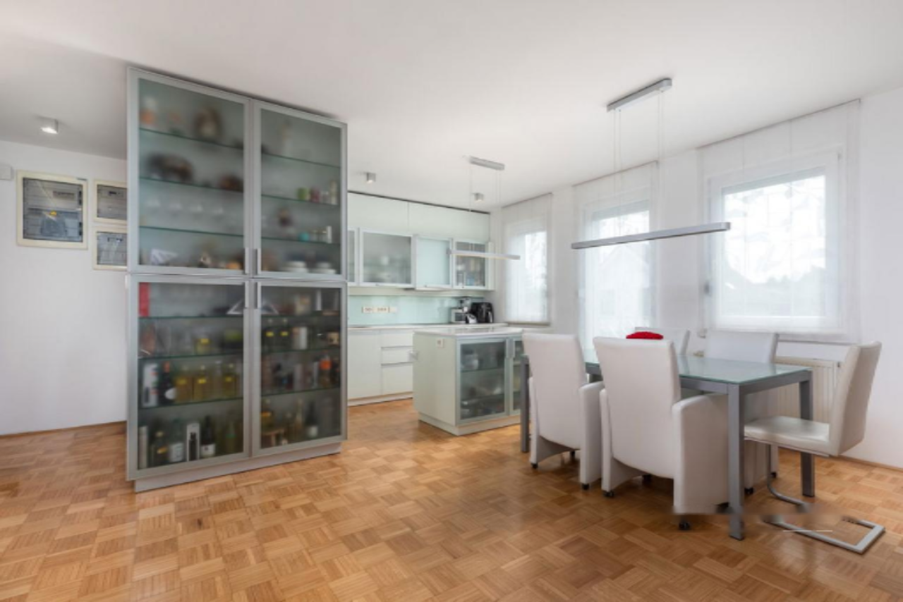 Квартира в Любляне, Словения, 87 м² - фото 1