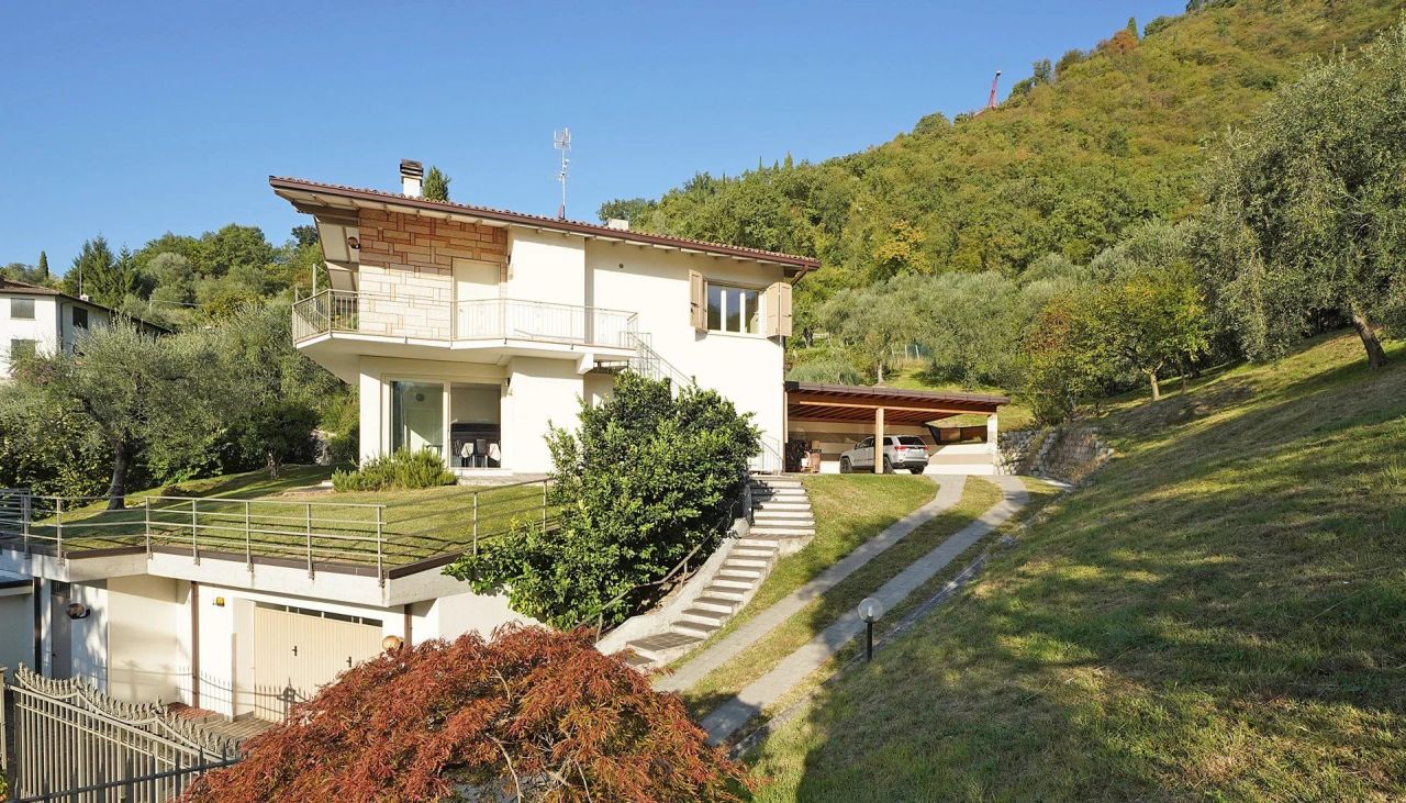 Вилла в Сало, Италия, 330 м² - фото 3