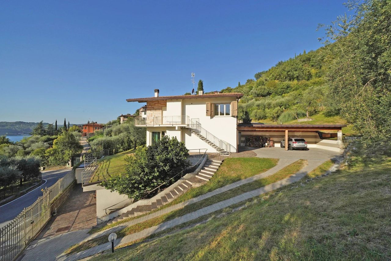 Вилла в Сало, Италия, 330 м² - фото 2