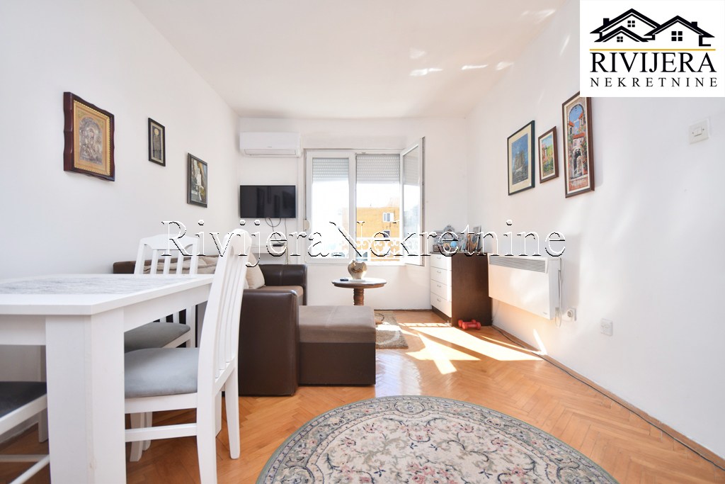 Квартира в Херцег-Нови, Черногория, 35 м² - фото 1