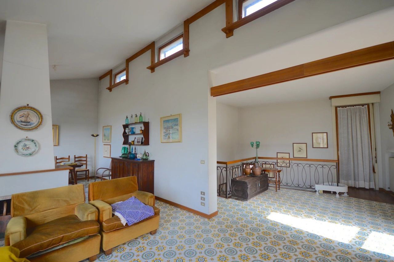 Вилла в Сирмионе, Италия, 402 м² - фото 15