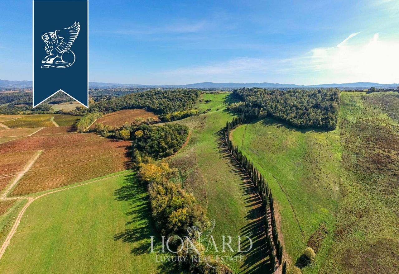 Ферма в Сан-Джиминьяно, Италия, 3 900 м² - фото 8
