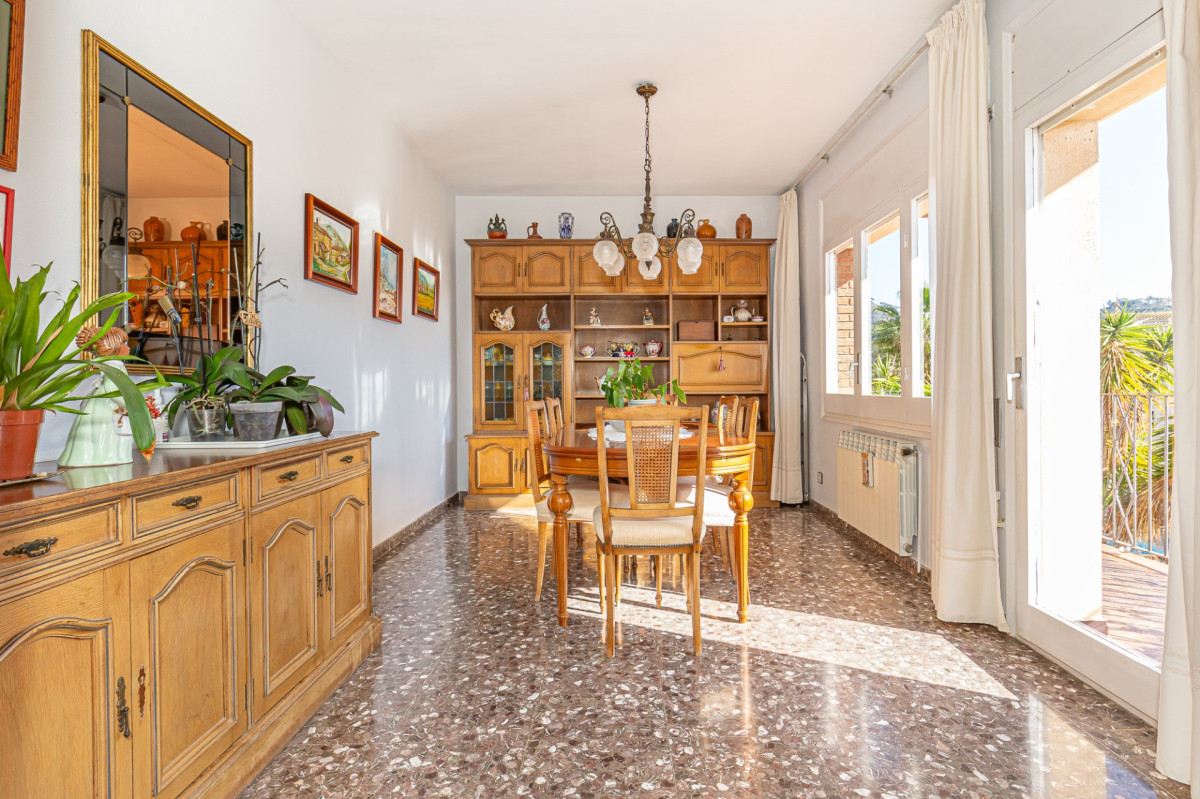 Дом в Барселоне, Испания, 221 м² - фото 9