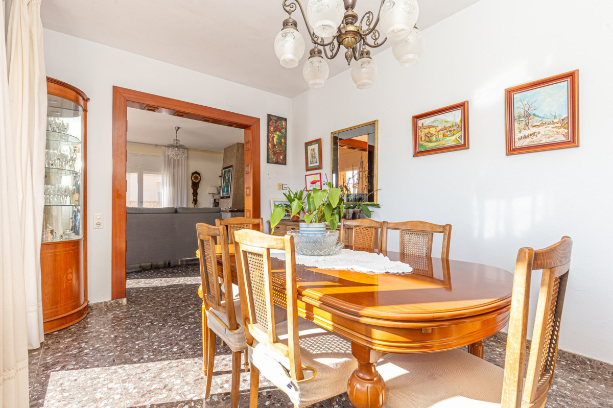 Дом в Барселоне, Испания, 221 м² - фото 11