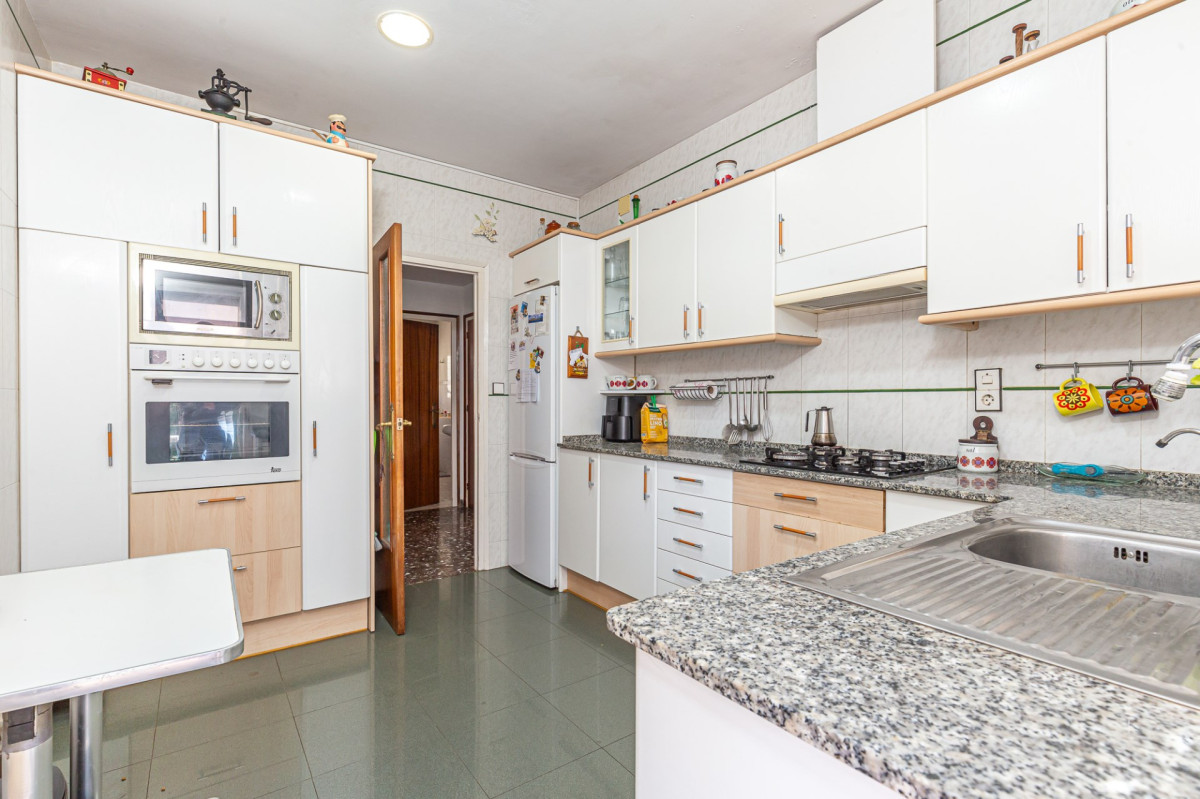 Дом в Барселоне, Испания, 221 м² - фото 13