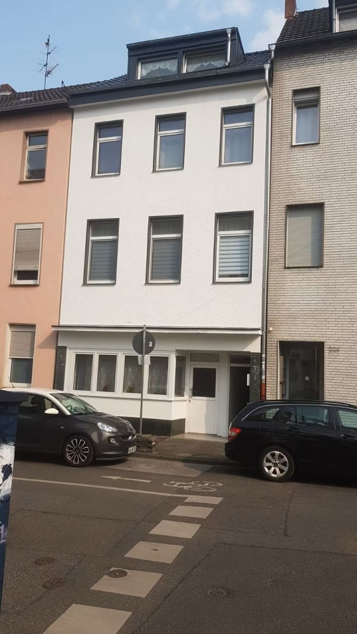 Дом в Мёнхенгладбахе, Германия, 233 м² - фото 1