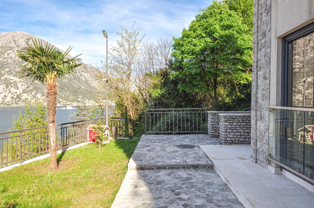 Квартира в Костанице, Черногория, 68 м² - фото 11