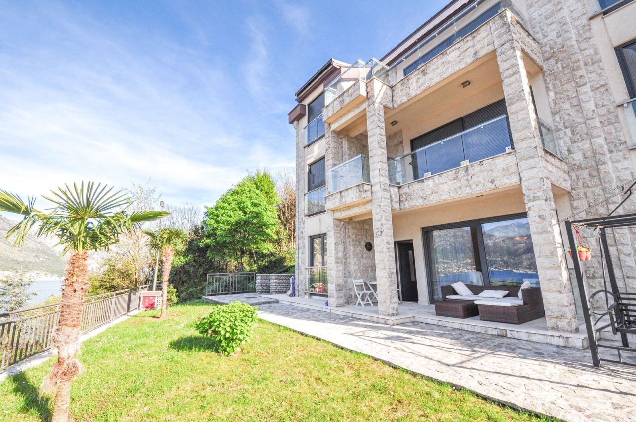 Квартира в Костанице, Черногория, 68 м² - фото 17