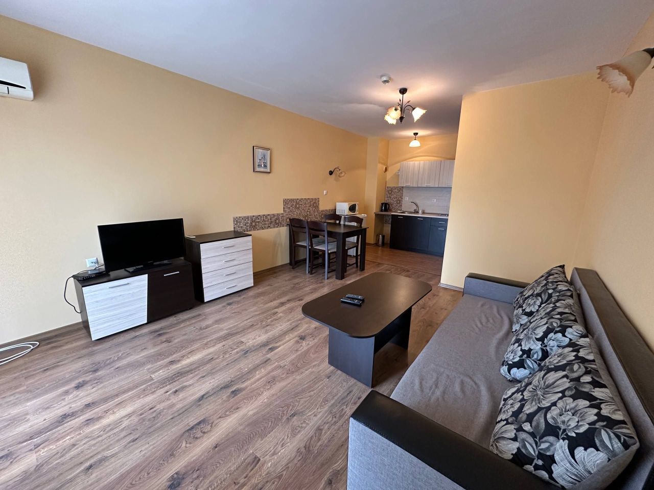 Апартаменты на Солнечном берегу, Болгария, 71 м² - фото 1