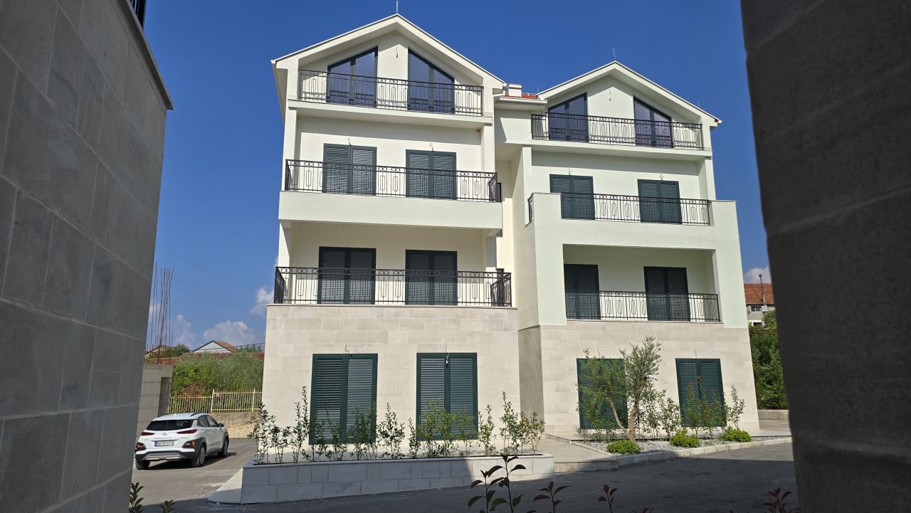 Квартира в Тивате, Черногория, 44 м² - фото 6