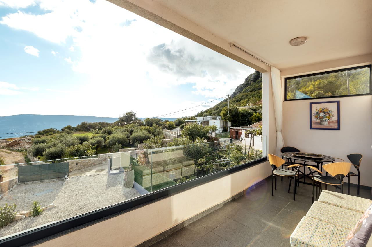 Вилла в Херцег-Нови, Черногория, 150 м² - фото 14