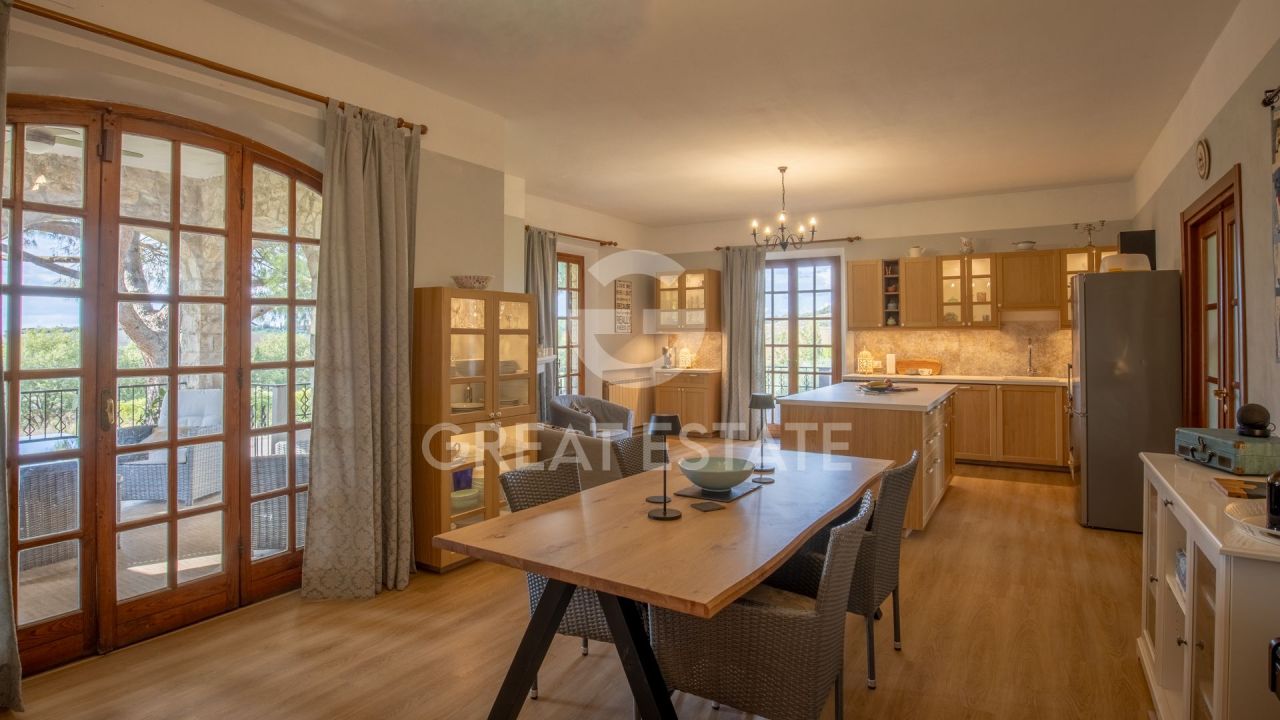 Вилла в Кастильоне-дель-Лаго, Италия, 401.85 м² - фото 10