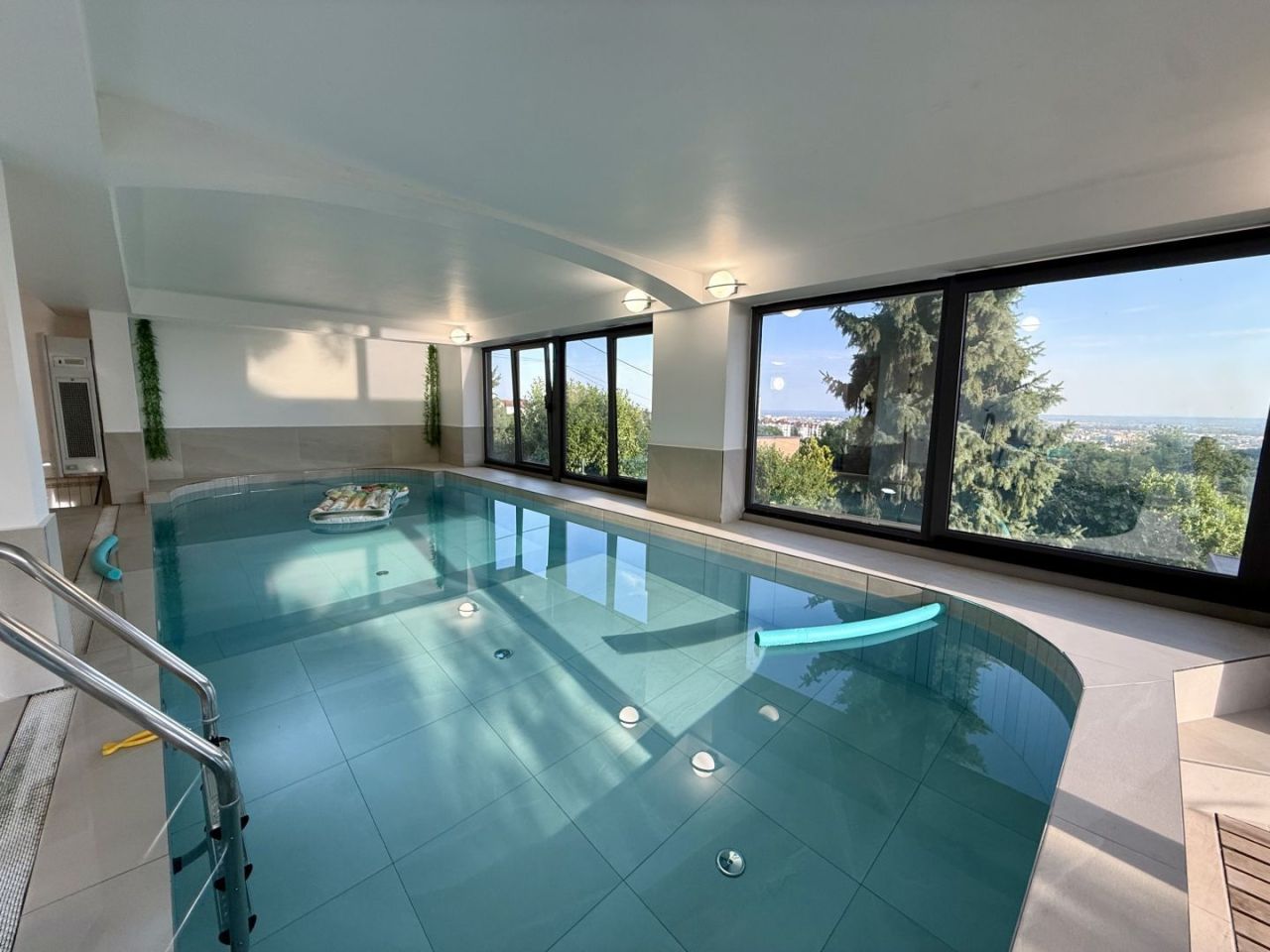 Вилла Mikulići, Črnomerec, Хорватия, 415 м² - фото 2