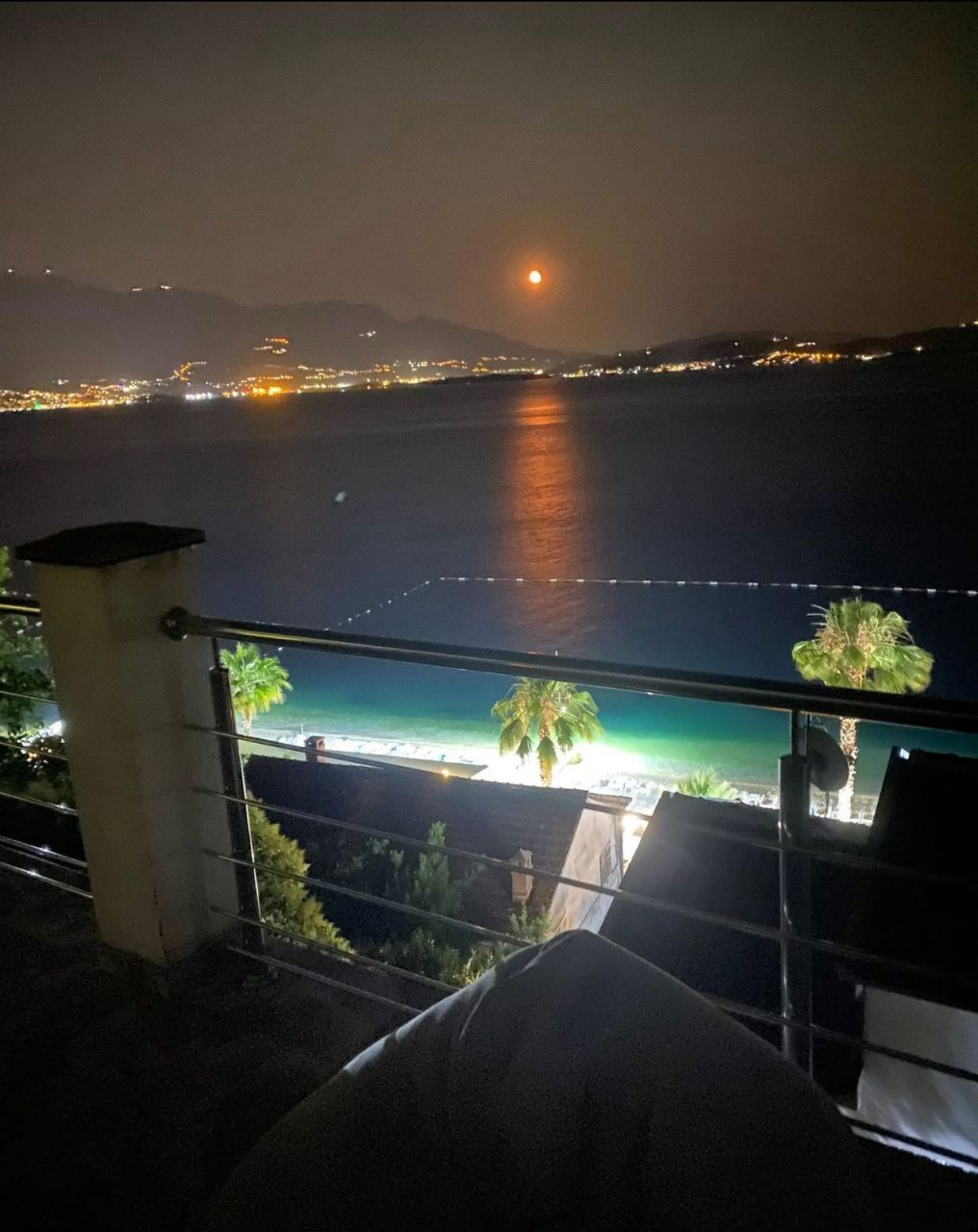 Дом в Херцег-Нови, Черногория, 308 м² - фото 1