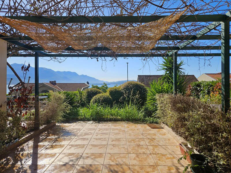 Квартира в Херцег-Нови, Черногория, 103 м² - фото 10