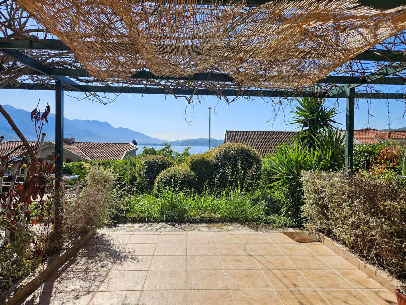 Квартира в Херцег-Нови, Черногория, 103 м² - фото 11