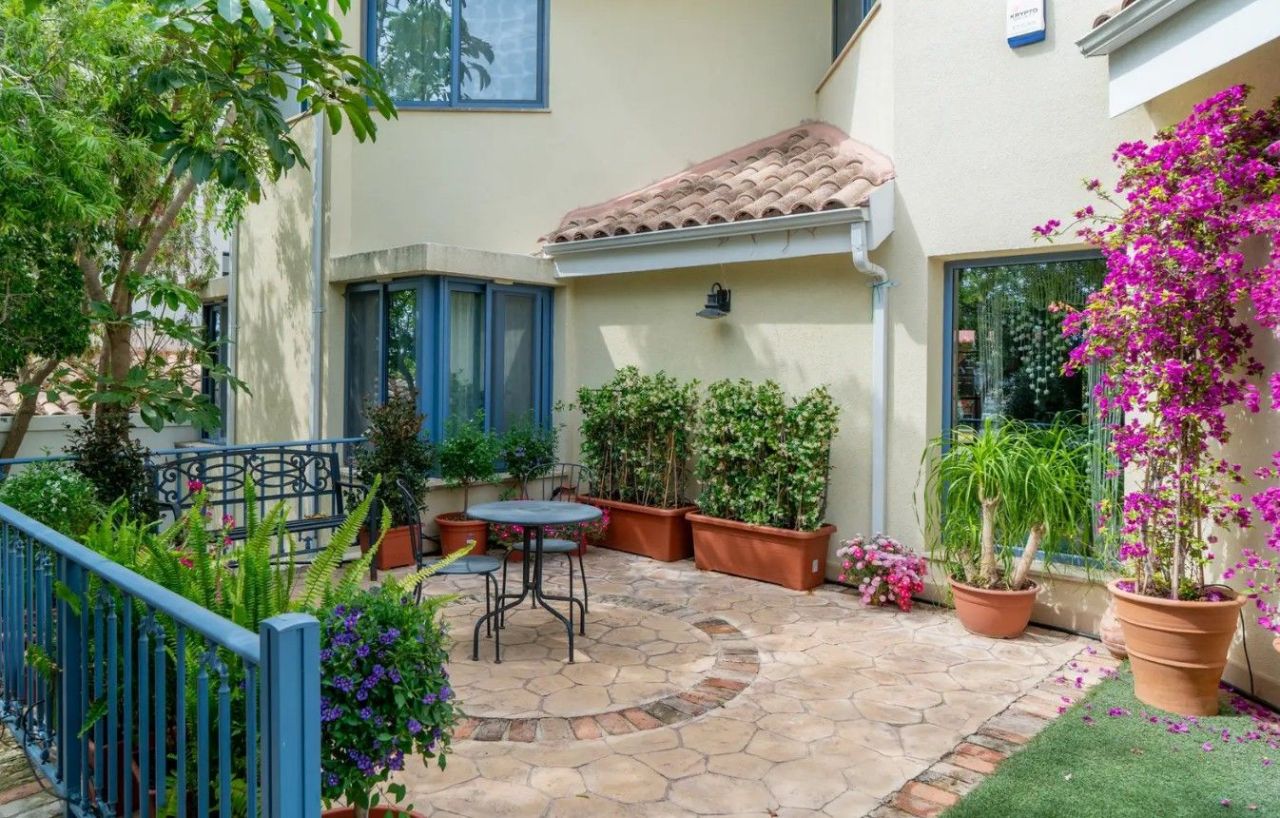 Вилла в Лимасоле, Кипр, 420 м² - фото 15