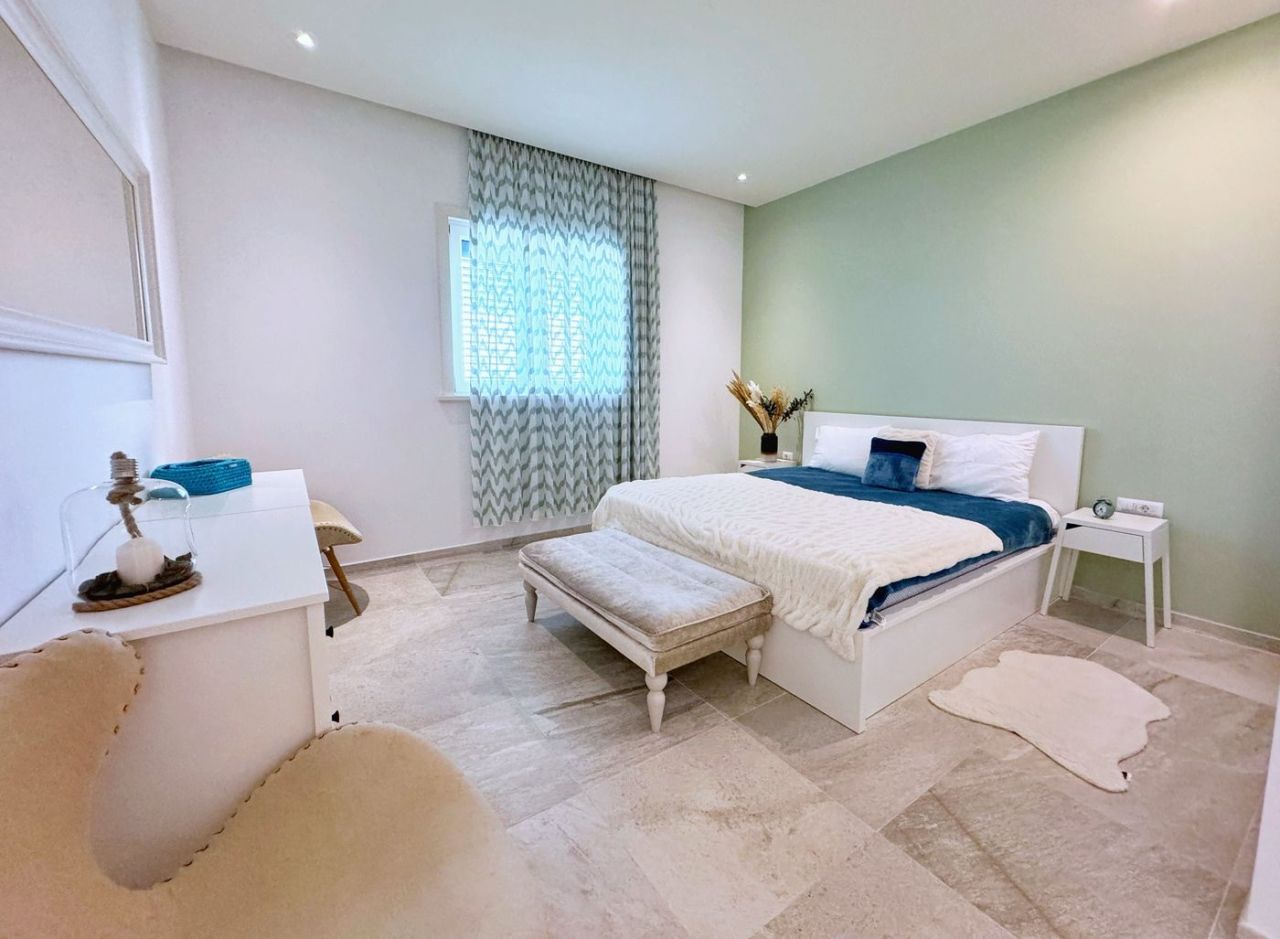 Апартаменты в Тивате, Черногория, 76 м² - фото 14