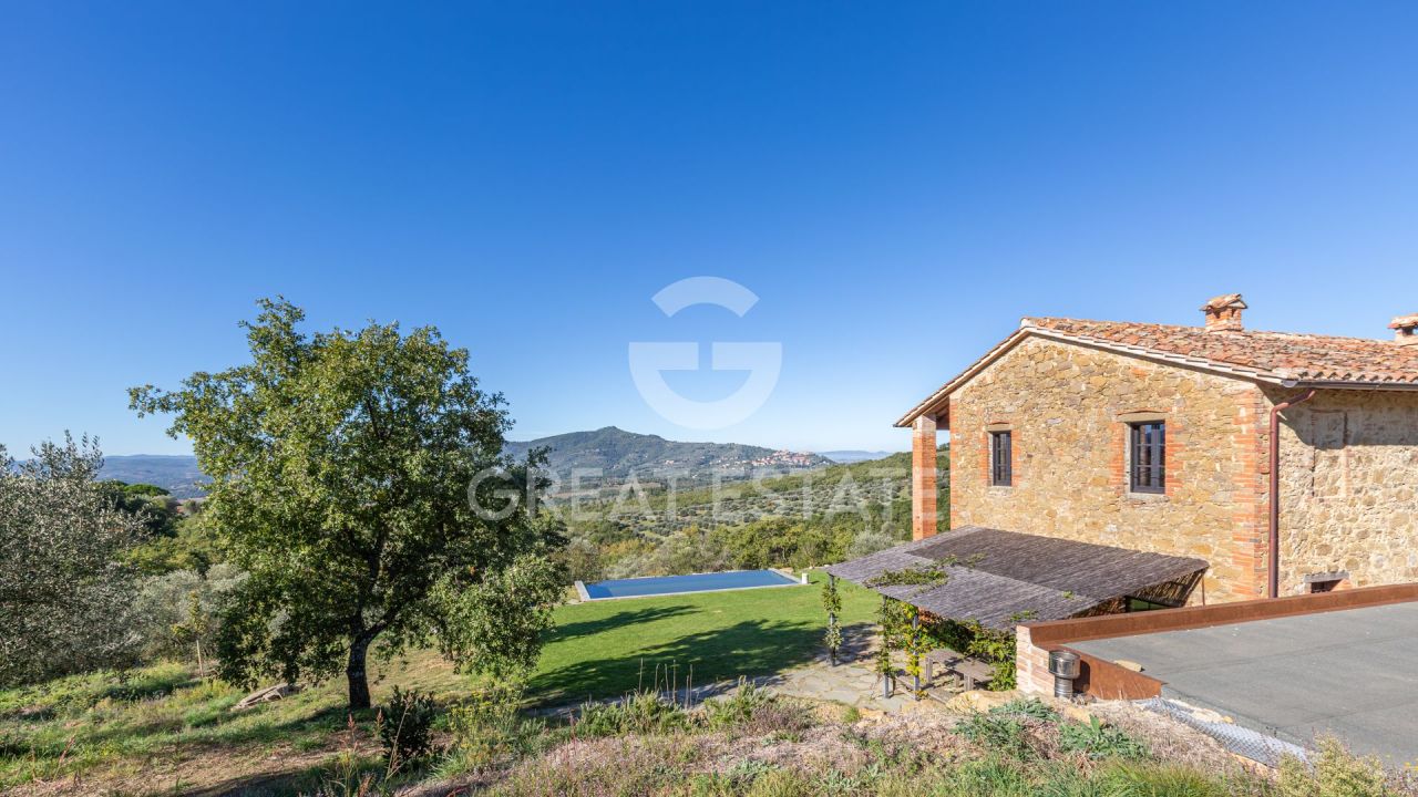 Дом в Паникале, Италия, 257.95 м² - фото 1