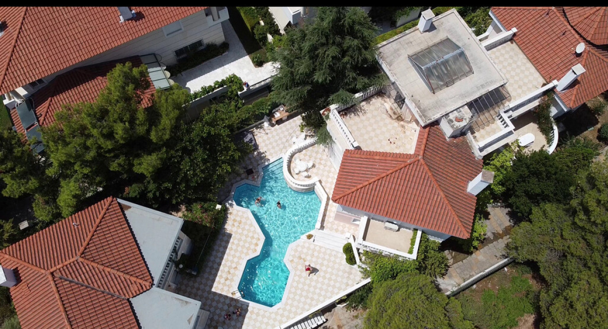 Дом в Афинах, Греция, 680 м² - фото 1