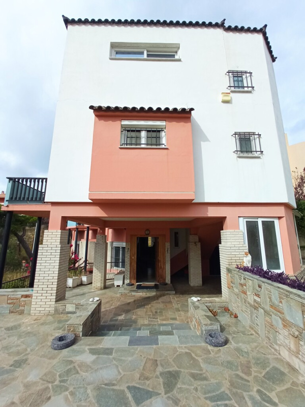 Дом в Афинах, Греция, 540 м² - фото 1