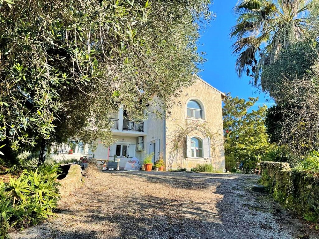 Дом на Ионических островах, Греция, 450 м² - фото 1