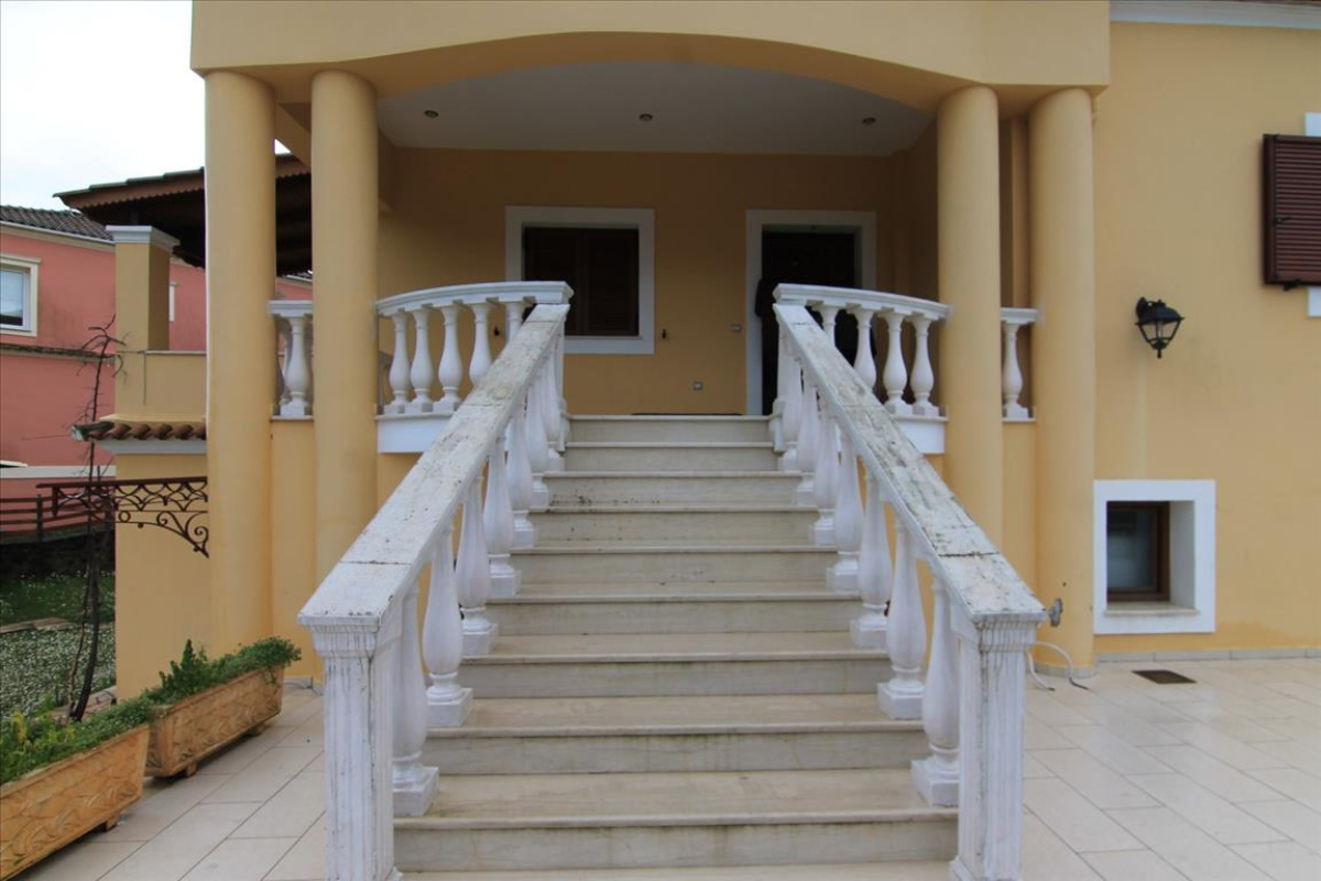 Дом на Ионических островах, Греция, 350 м² - фото 2