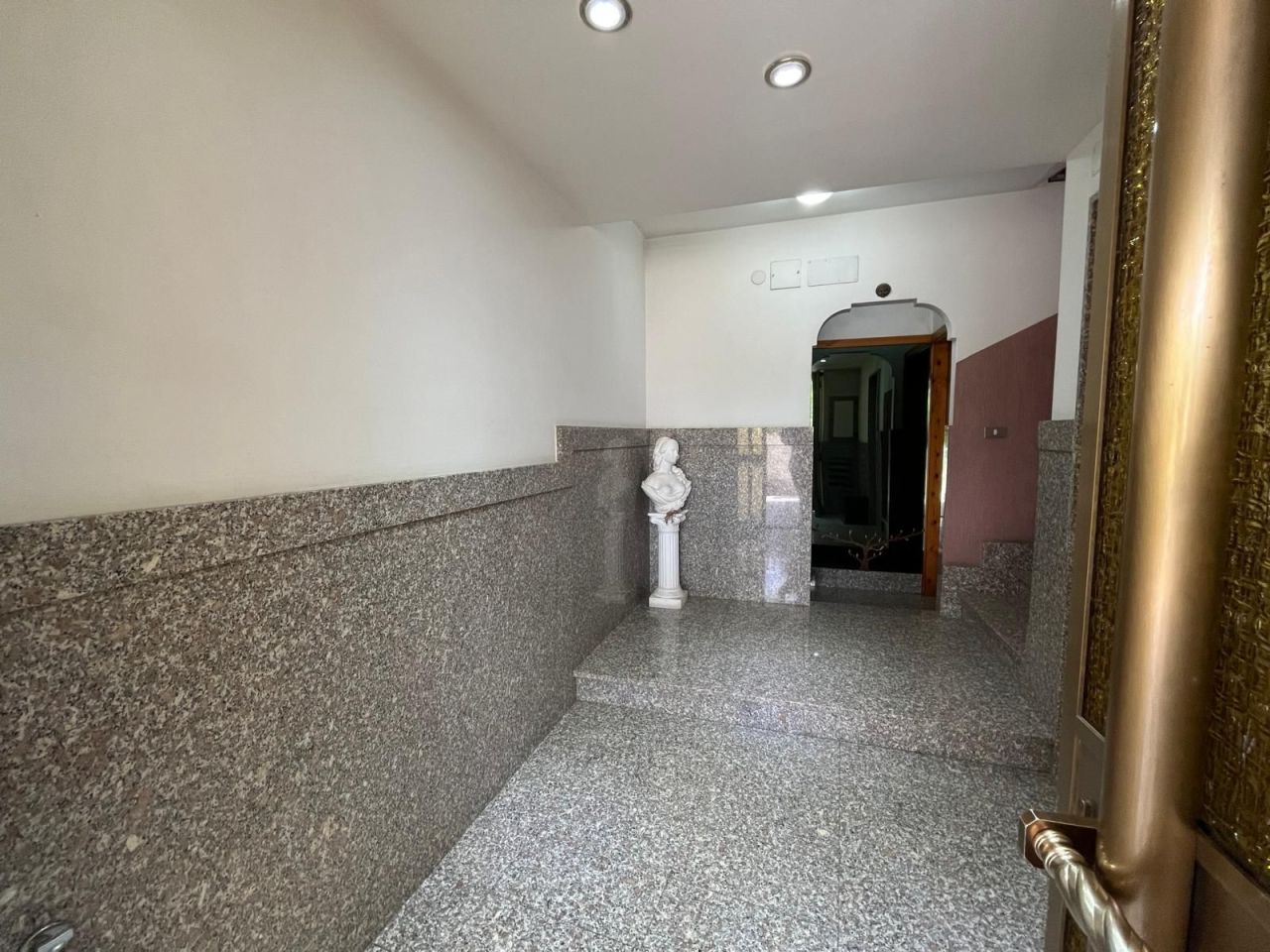 Квартира в Скалее, Италия, 180 м² - фото 2