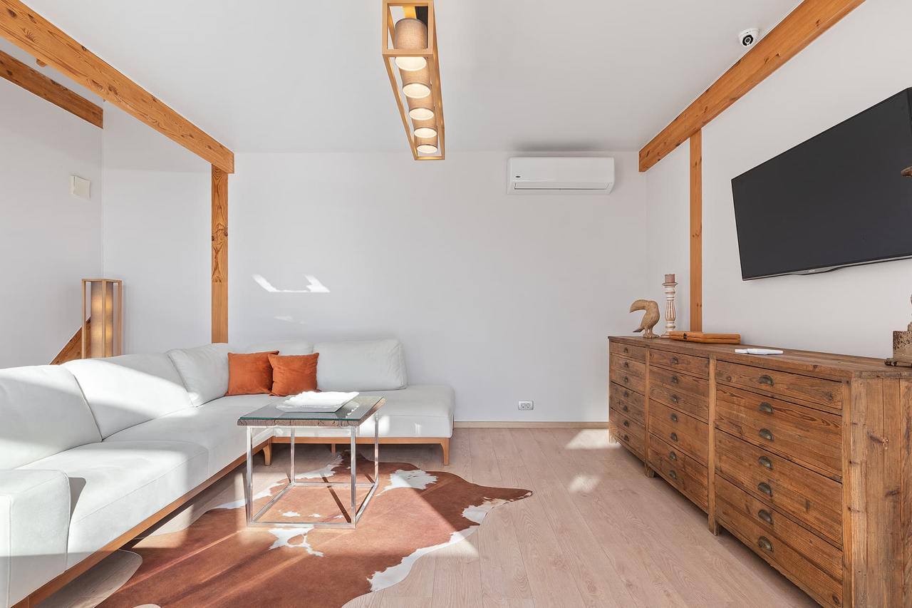 Дом в Тивате, Черногория, 220 м² - фото 7