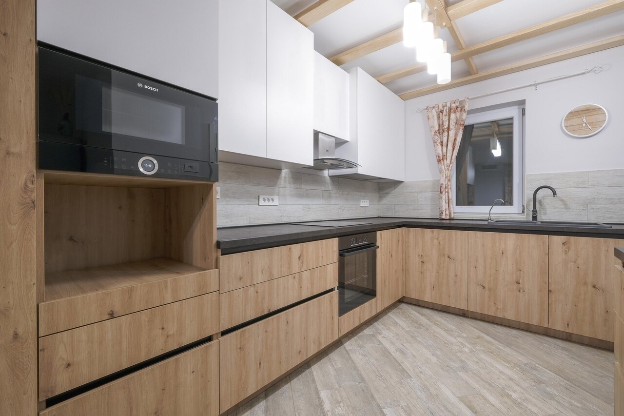 Дом в Тивате, Черногория, 198 м² - фото 5