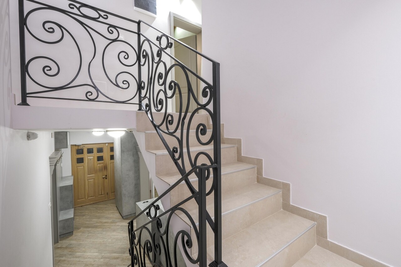 Дом в Тивате, Черногория, 198 м² - фото 7