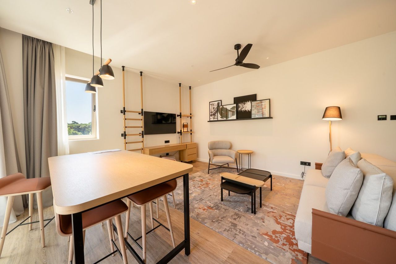 Квартира в Тивате, Черногория, 91 м² - фото 10