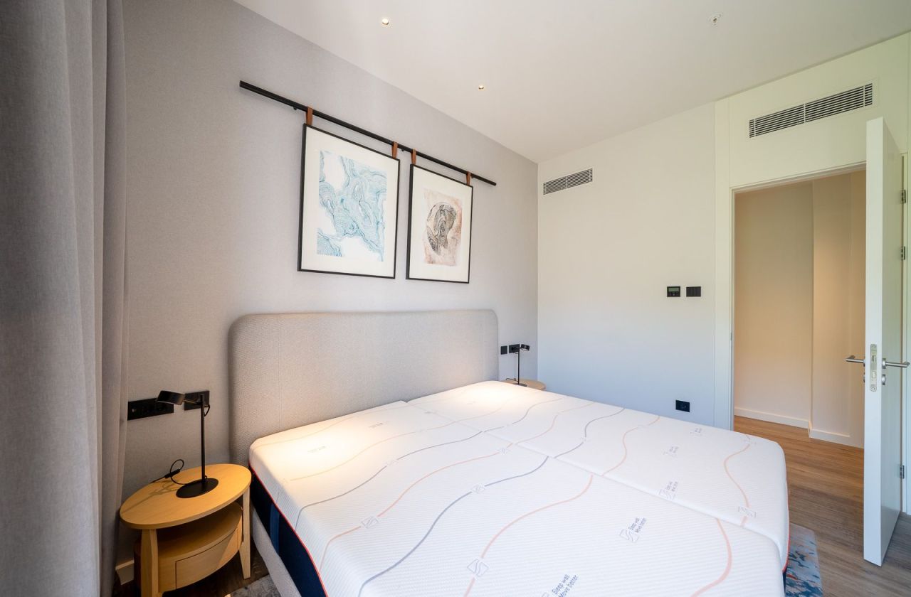 Квартира в Тивате, Черногория, 91 м² - фото 15