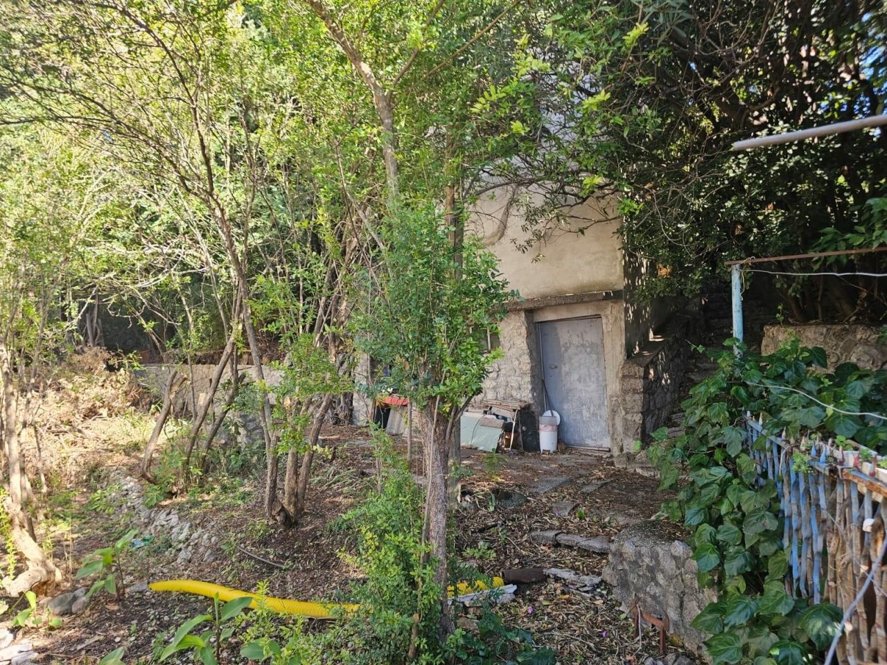 Земля в Сутоморе, Черногория, 928 м² - фото 5