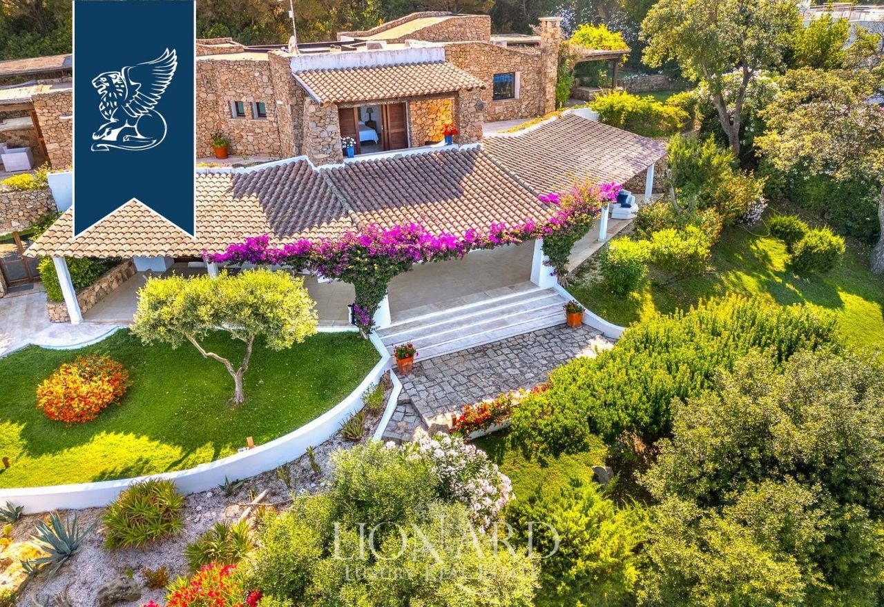 Вилла в Ольбии, Италия, 800 м² - фото 8