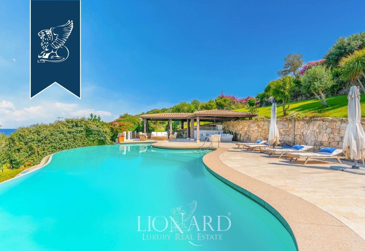 Вилла в Ольбии, Италия, 800 м² - фото 10