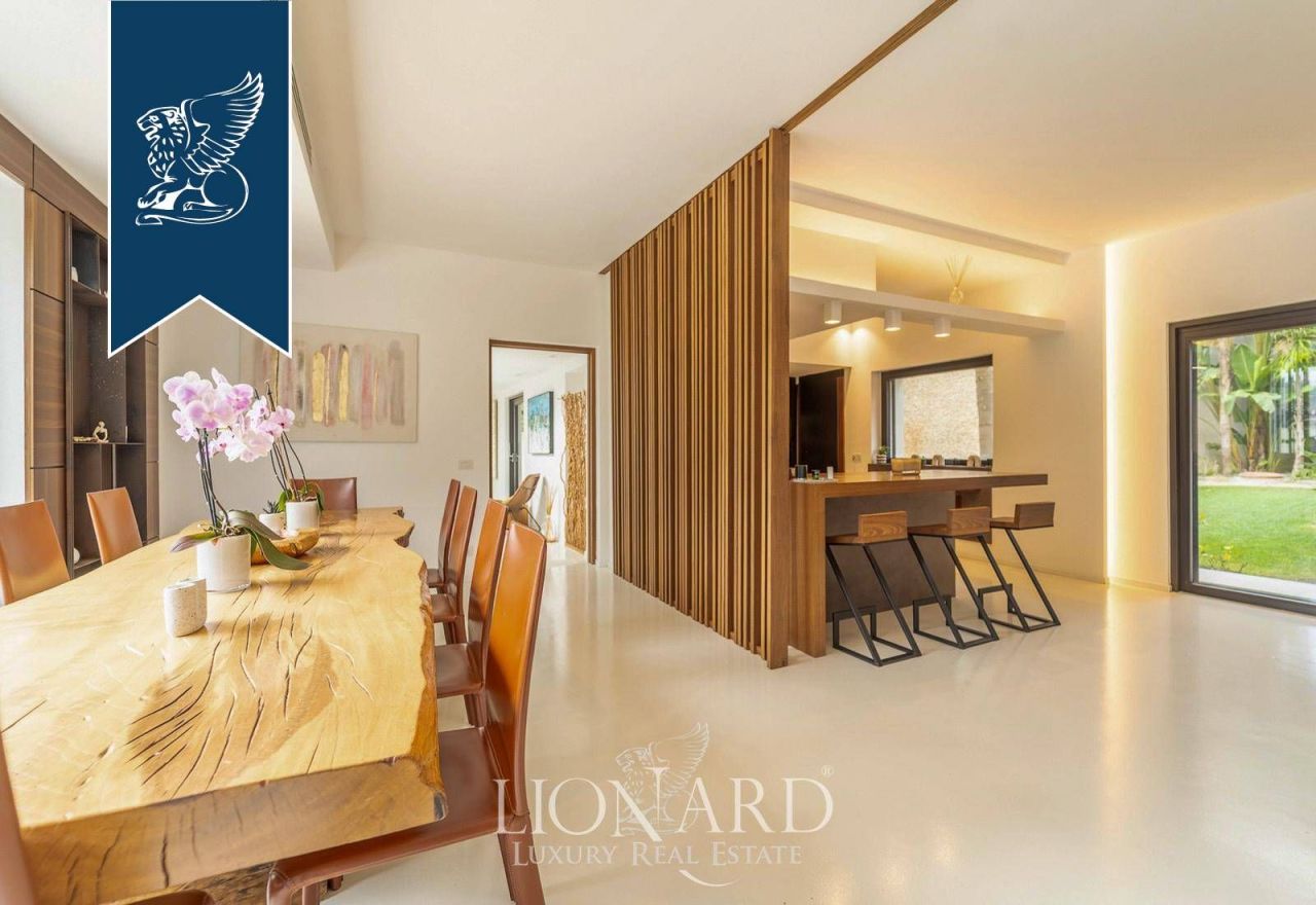 Вилла в Риме, Италия, 600 м² - фото 18