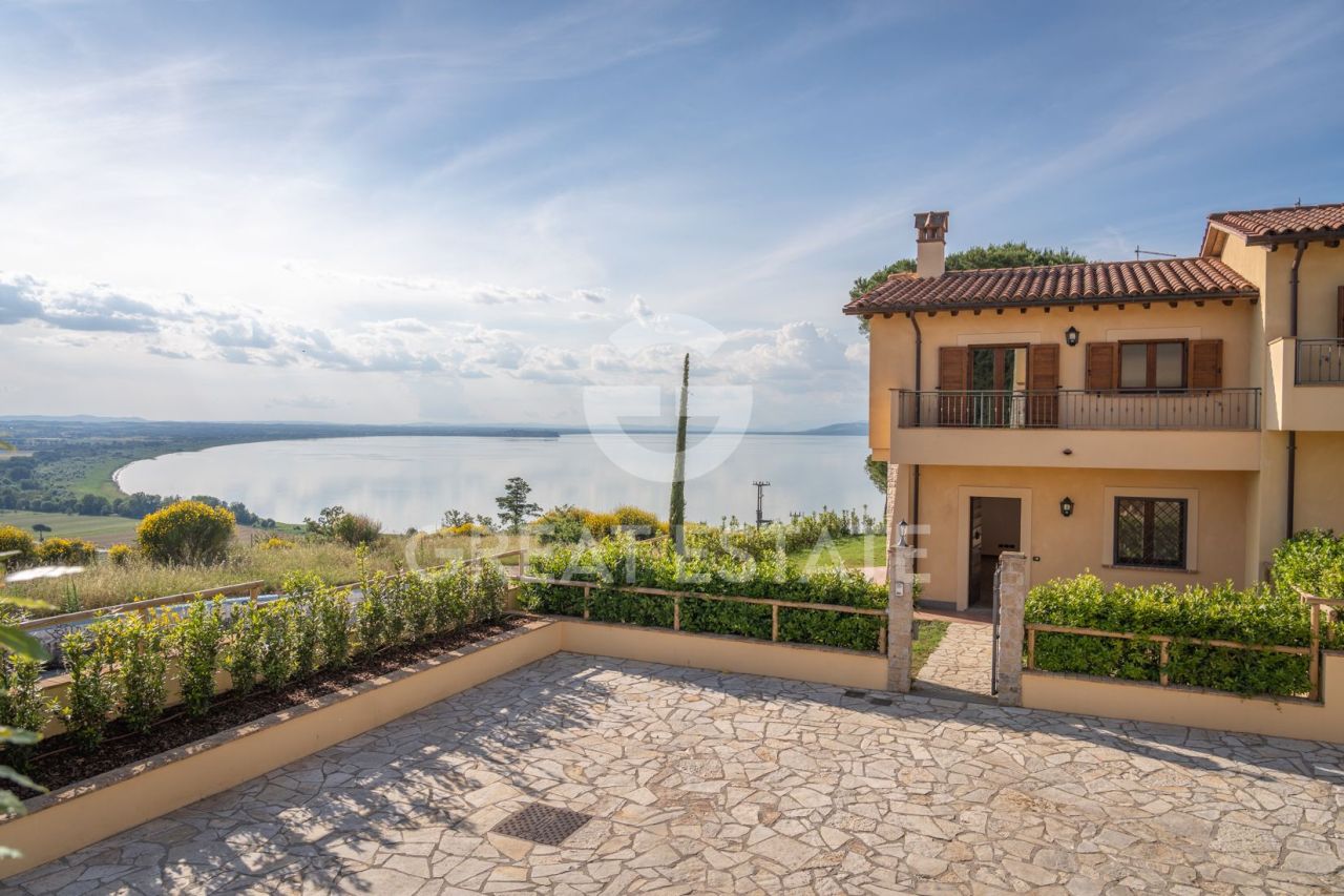 Вилла в Паникале, Италия, 116.9 м² - фото 1